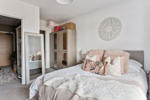 Photo 7- click for photo gallery